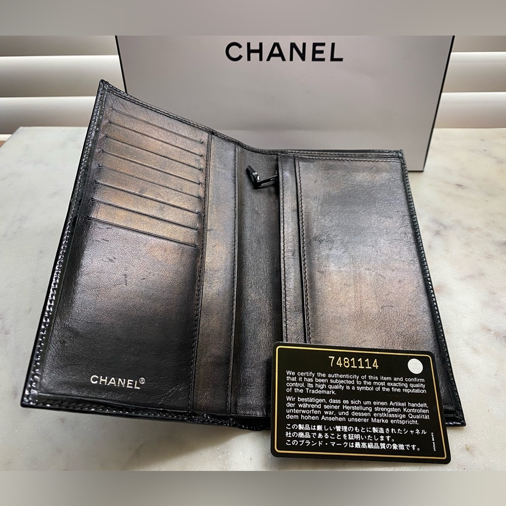 Chanel Patent Leather Wallet - Picture 4 of 10